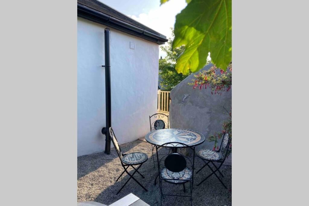 Dungarvan,Beautiful Cottage Near Comeragh Mountains Coolnasmear Buitenkant foto